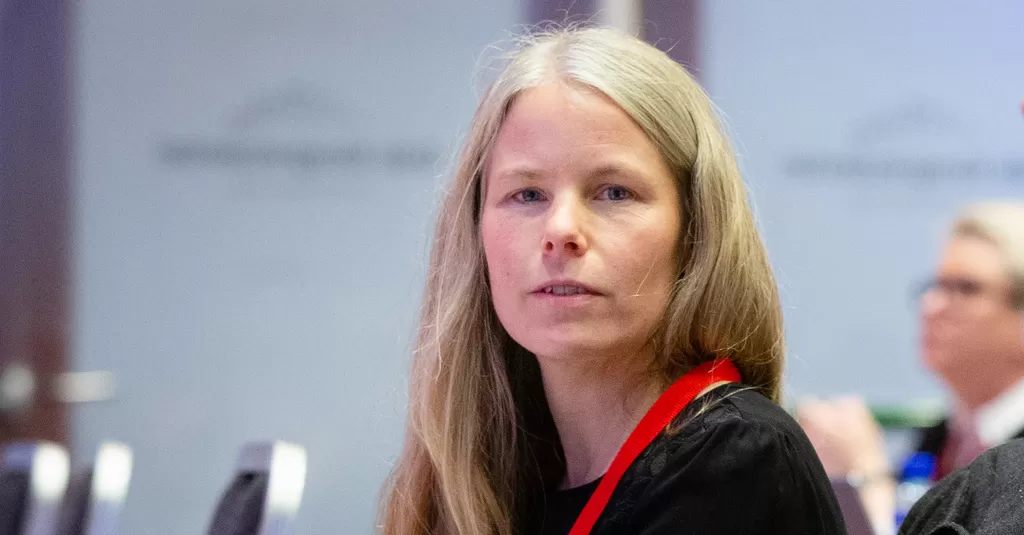 Vi må ha et arbeidsliv vi kan stå i med helsa i behold og ei arbeidstid å leve med, skriver Kirsti Bergstø (SV), leder av arbeids- og sosialkomiteen på Stortinget.